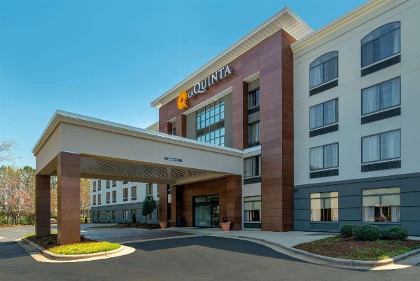 La Quinta by Wyndham Raleigh Downtown North image 1
